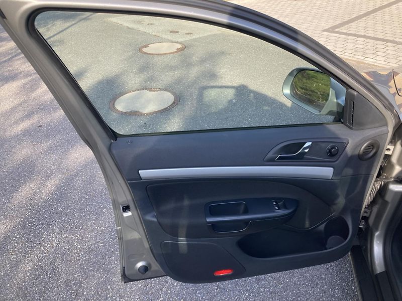 Škoda Octavia (2012) 2.0 TDi ČR, 2xKOLA, PĚKNÝ STAV - fotka 13 z 22