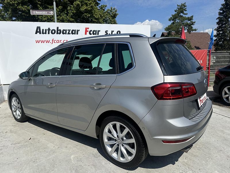 Volkswagen Golf Sportsvan (2014) 2.0 TDI 1. majitel, ser. kniha - fotka 7 z 41
