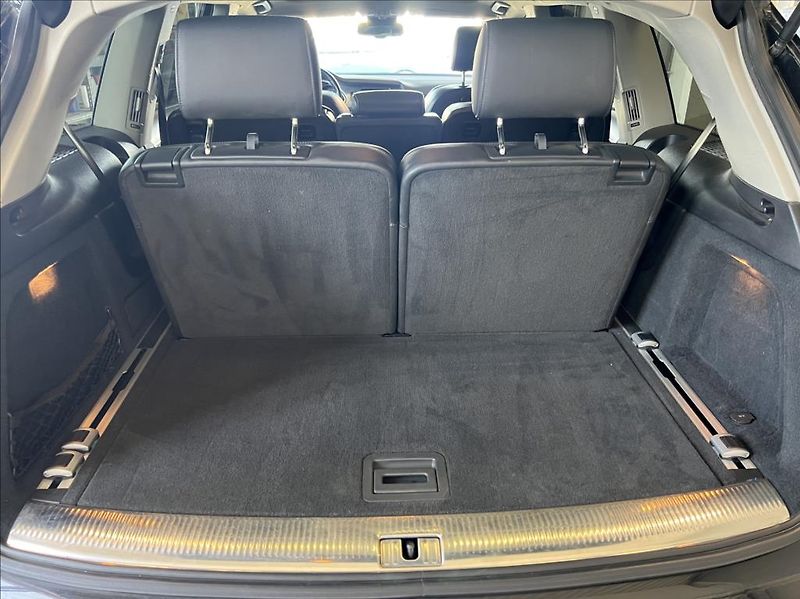 Audi Q7 3,0 TDi QUATTRO 7-MÍST - fotka 15 z 34
