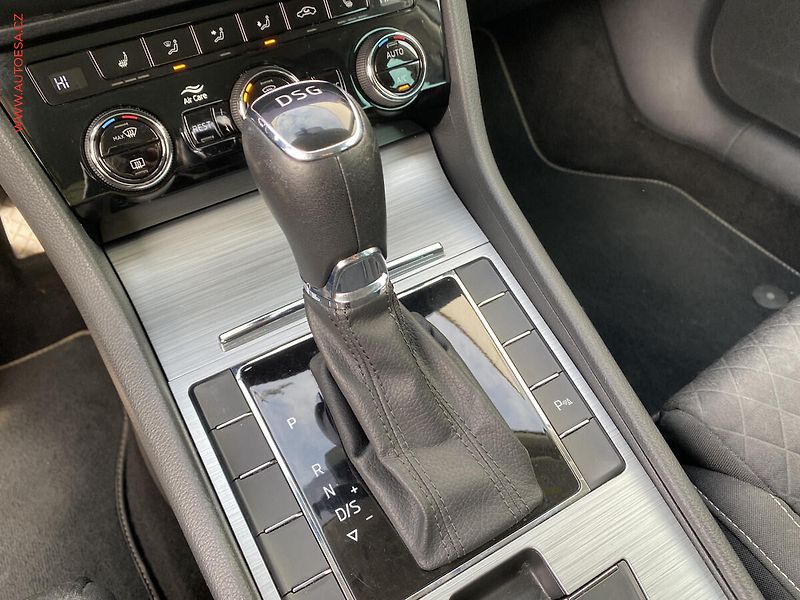 Škoda Superb (2019) 2.0 TDi, ČR, Ambition, DSG - fotka 17 z 18