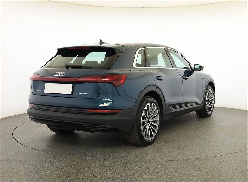 Audi e-tron (2022) 50 quattro, SoH 93% - fotka 5 z 20