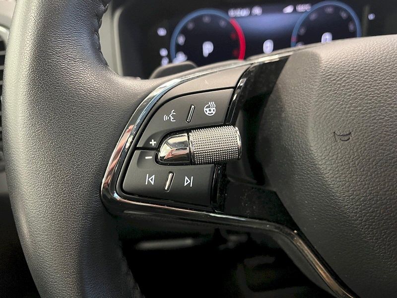 Škoda Karoq (2024) TOP SELECTION 2.0 TDI 4x4 110 - fotka 7 z 33