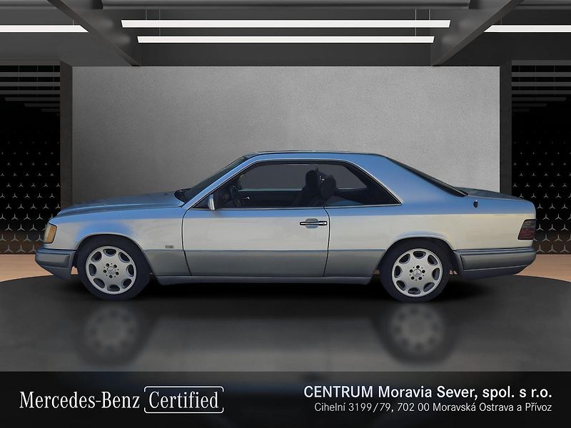 Mercedes-Benz 124 200CE  COUPÉ - fotka 2 z 21