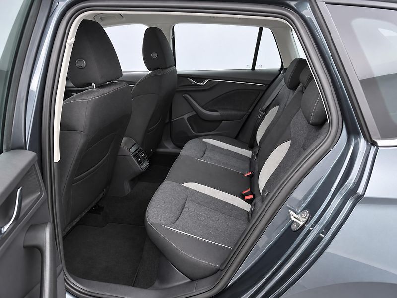 Škoda Kamiq 1.0 TSI 81kW Style CZ - fotka 15 z 34