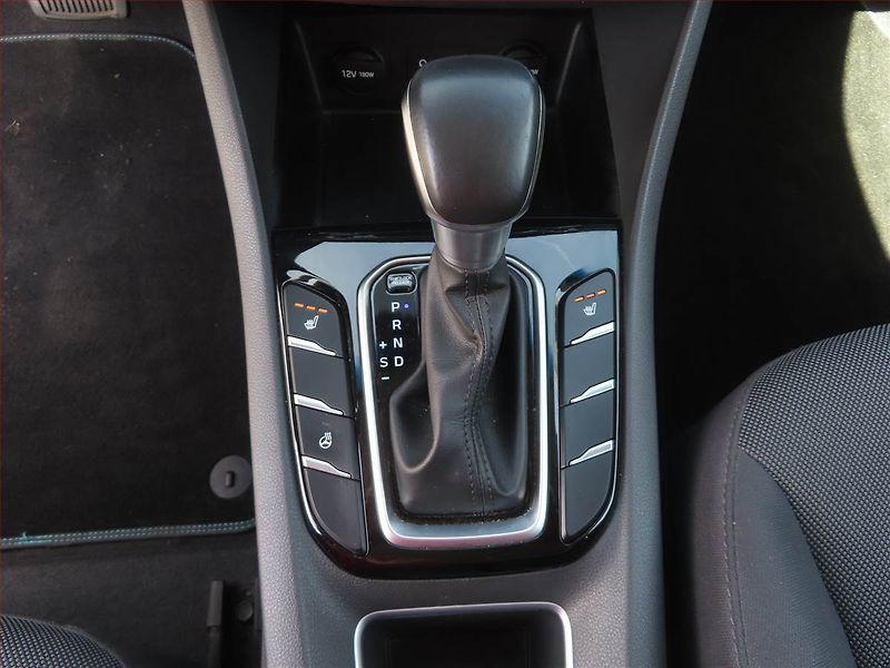 Hyundai Ioniq (2017) Hybrid, Automat, Serv.kniha - fotka 13 z 21