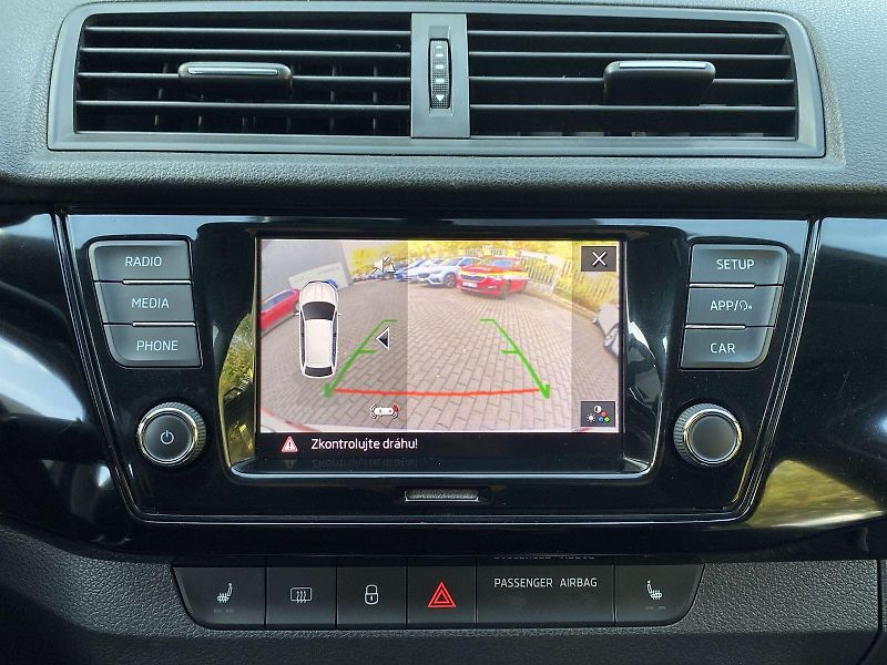 Škoda Fabia (2018) Combi 1.0 TSI Style Plus - fotka 26 z 33