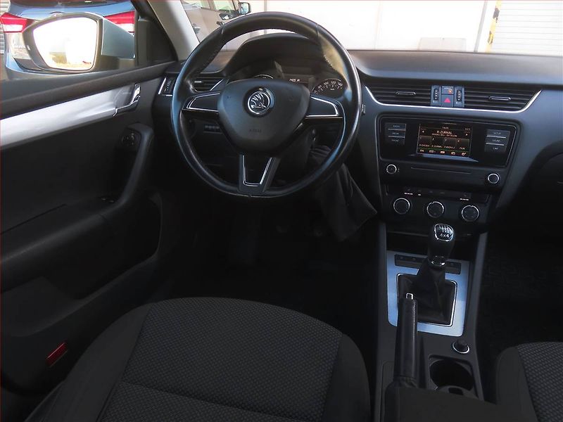 Škoda Octavia (2015) Ambition 2.0 TDI, 4X4 - fotka 7 z 14