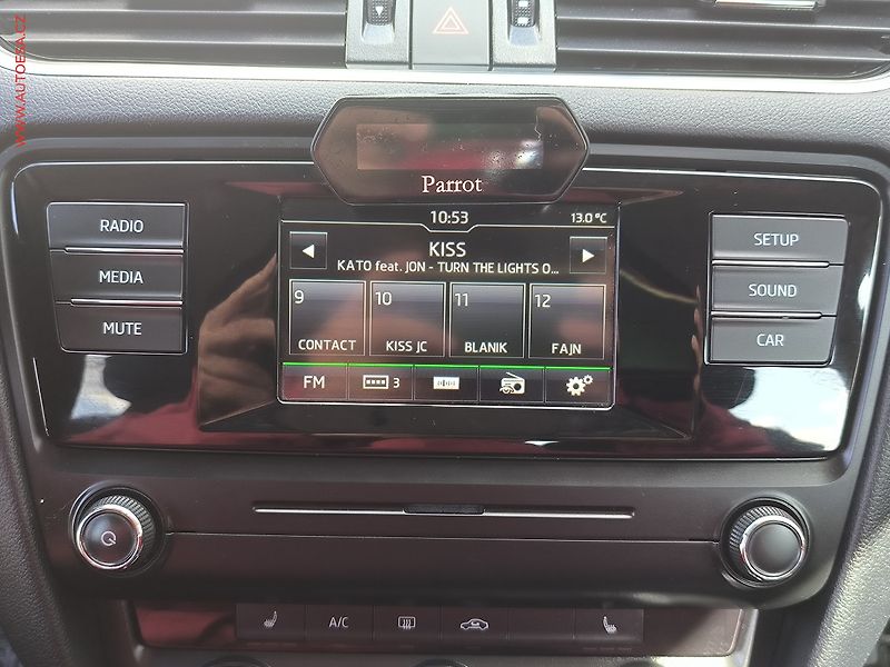 Škoda Octavia (2016) 1.6 TDi, ČR, AC, výhřev sed - fotka 11 z 18