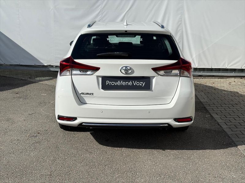 Toyota Auris 1,6 Active Trend - fotka 5 z 20
