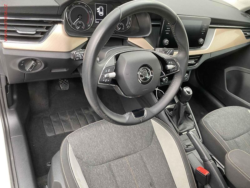 Škoda Scala (2023) 1.0 TSi, 2.maj,ČR, Style - fotka 12 z 18
