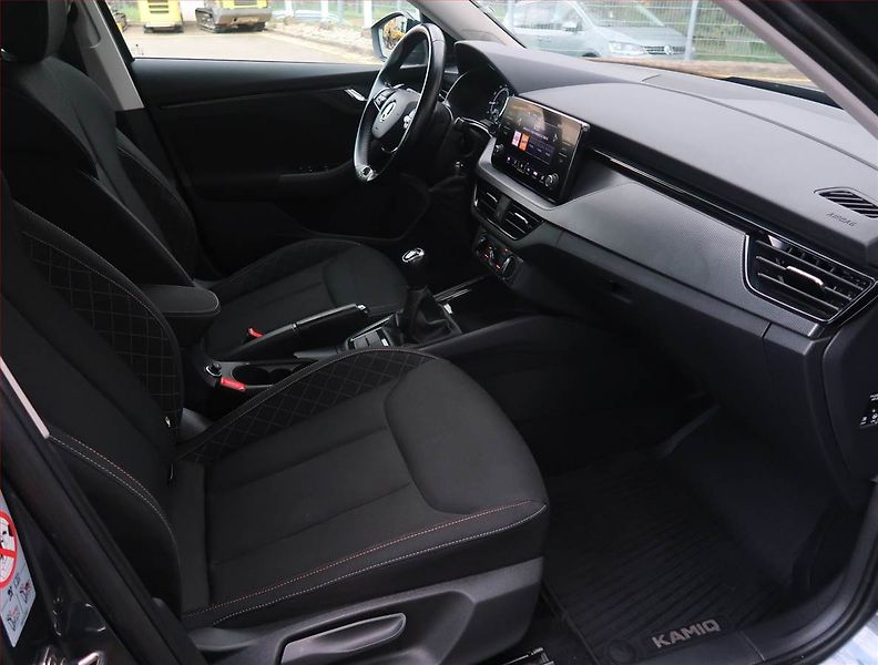 Škoda Kamiq (2021) Ambition Plus 1.0 TSI - fotka 9 z 17
