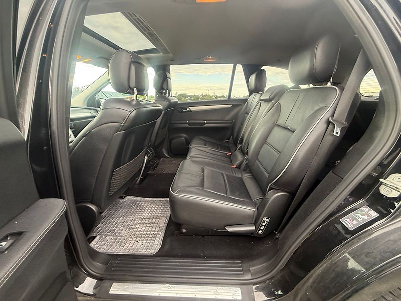 Mercedes-Benz Třídy R ELEGANCE W251 4-MATIC 350 CDI - fotka 15 z 21