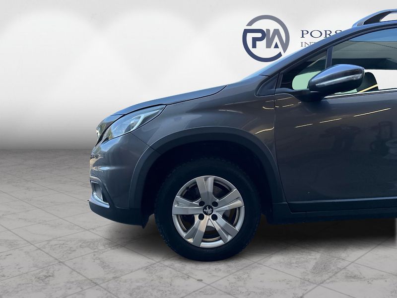 Peugeot 2008 1.2 PureTech Allure 73kW Man. - fotka 9 z 23