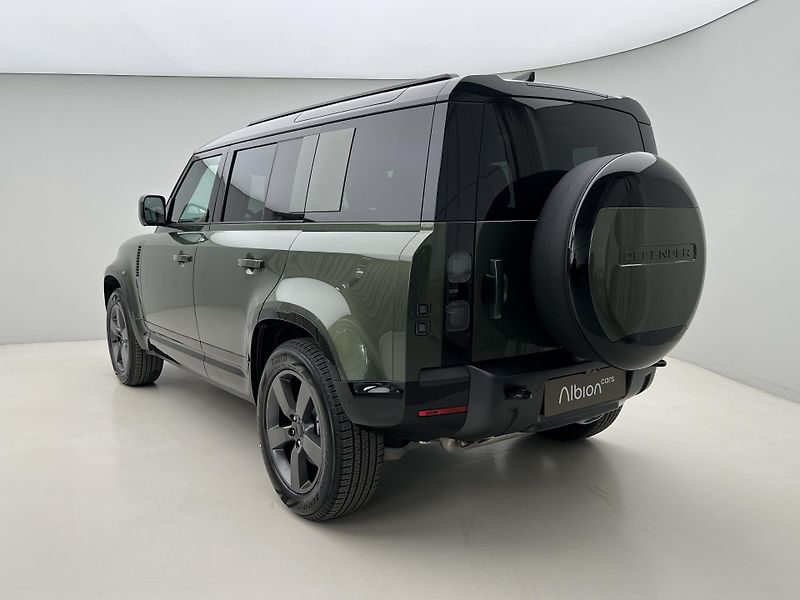 Land Rover Defender 110 D350 X-DYNAMIC REZERVACE - fotka 4 z 51