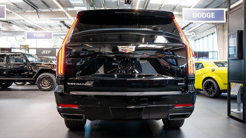 Cadillac Escalade (2026) 6.2 V8 Sport Platinum 2026 - fotka 5 z 46