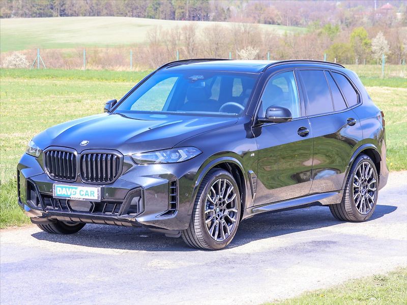 BMW X5 3,0 xDrive 30d  Mpacket - fotka 3 z 45