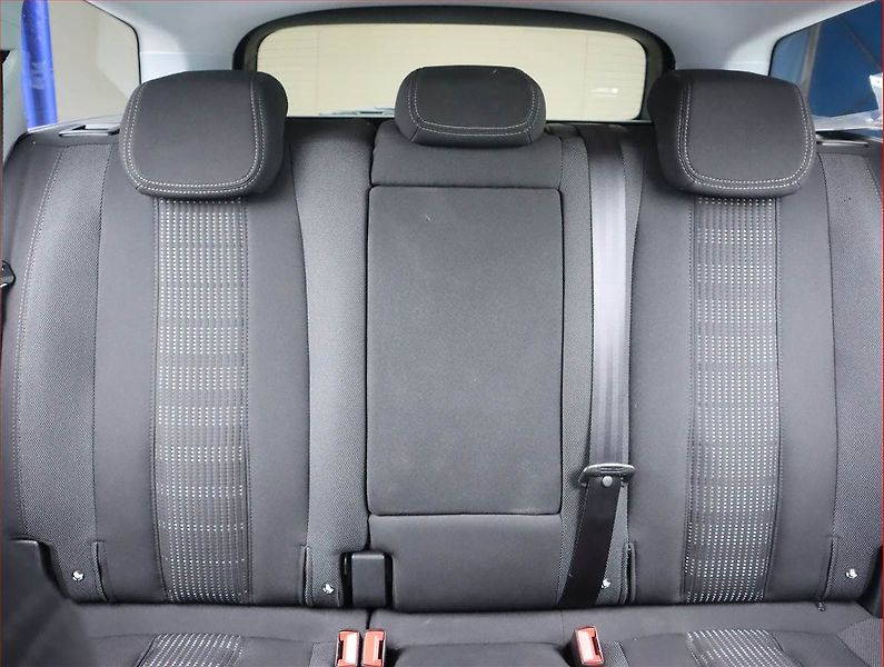Peugeot 308 (2016) 1.6 BlueHDi, Serv.kniha, Navi - fotka 10 z 19