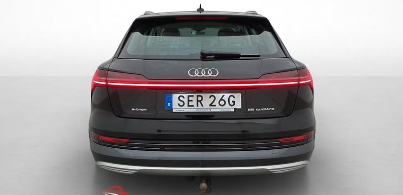 Audi e-tron 55 Quattro Vzduch Ambient Taž - fotka 5 z 23