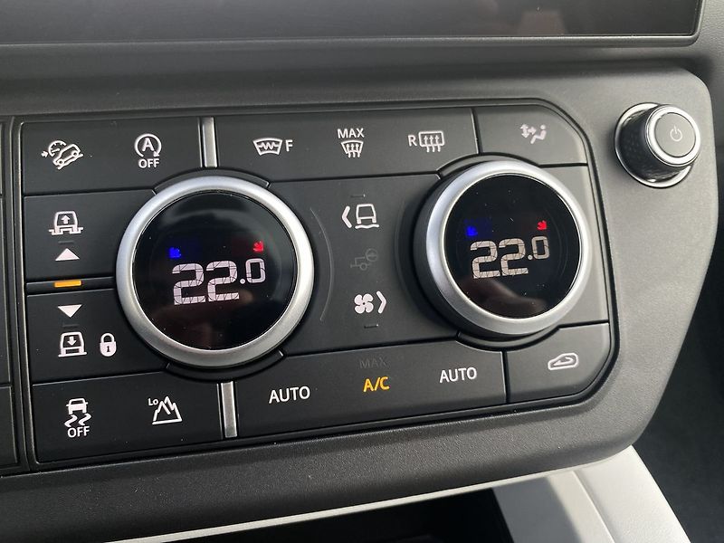 Land Rover Defender (2026) HSE X-Dynamic D350 110 - fotka 37 z 44