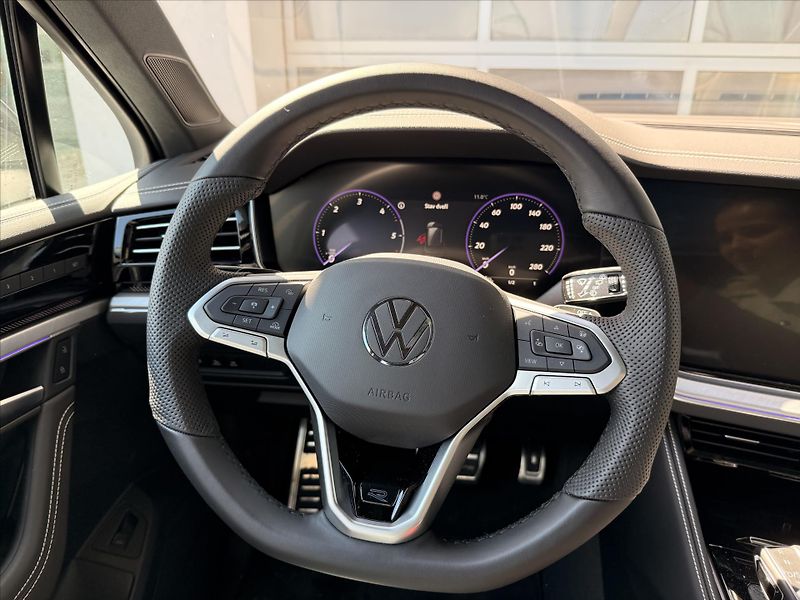 Volkswagen Touareg (2026) 3,0 TDI 210 kW 4MOT  R-Line - fotka 17 z 21