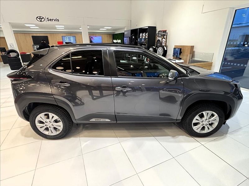 Toyota Yaris Cross 1,5   Comfort HEV - fotka 8 z 9