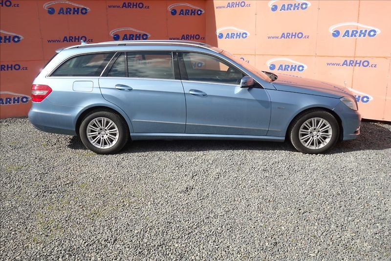 Mercedes-Benz Třídy E 350 CDi 195KW,ELEGANCE. - fotka 8 z 35