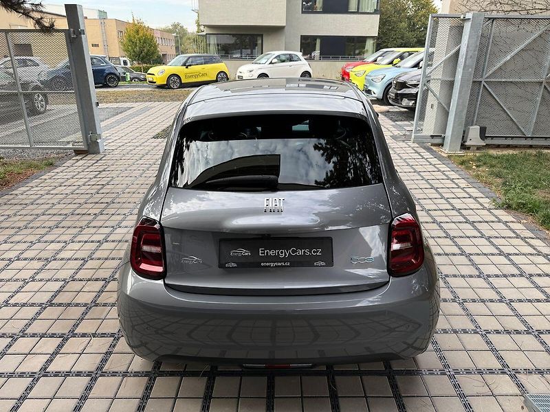 Fiat 500 Icon Plus 42kWh  REZERVACE - fotka 31 z 34