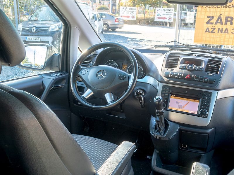 Mercedes-Benz Viano (2011) 3.0CDI 165KW NAVI – 8 SEDADEL - fotka 15 z 44