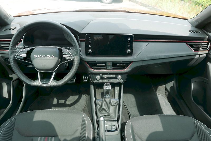 Škoda Kamiq (2025) 1.0 TSI 85 kW 7° DSG Monte Car - fotka 5 z 26