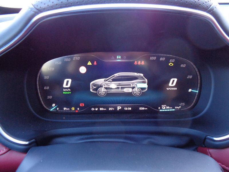 MG EHS 1,5 PHEV 10 AT, Exclusive - fotka 16 z 41