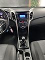 Hyundai i30 1.6 i 88kW ČR 1.MAJ.REZERVACE  - náhled 22