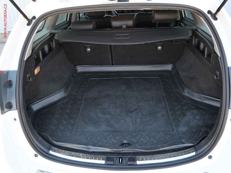 Toyota Auris (2017) 1.8 i, 1.maj,ČR, AT, LED - fotka 7 z 28