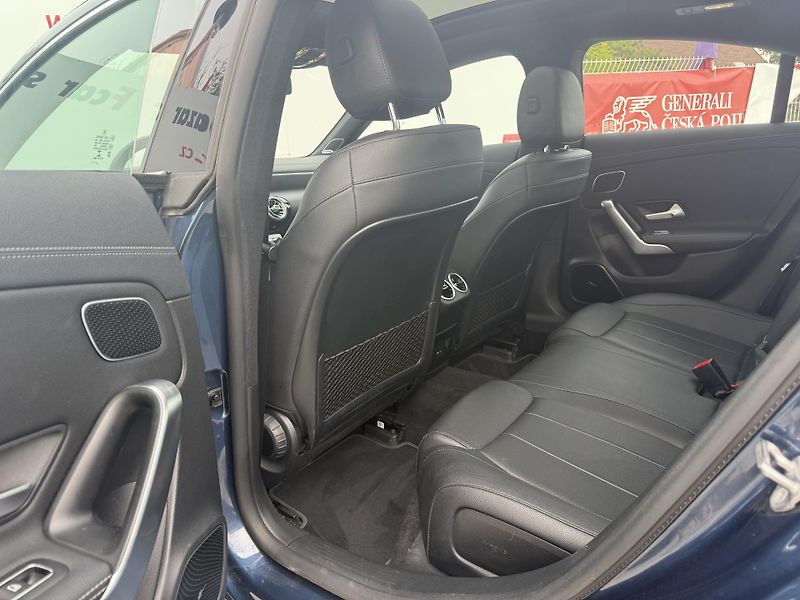 Mercedes-Benz CLA (2020) 2.0 250 165kW ser. historie - fotka 10 z 26