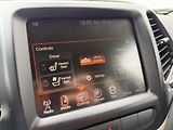 Jeep Cherokee 2.0 M-JET 4X4 LIMITED NAV KŮŽE - náhled 26