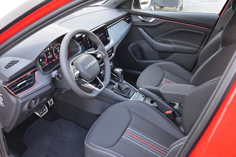 Škoda Kamiq (2026) Monte Carlo 1,0 TSI 85 kW 7 AP - fotka 5 z 21
