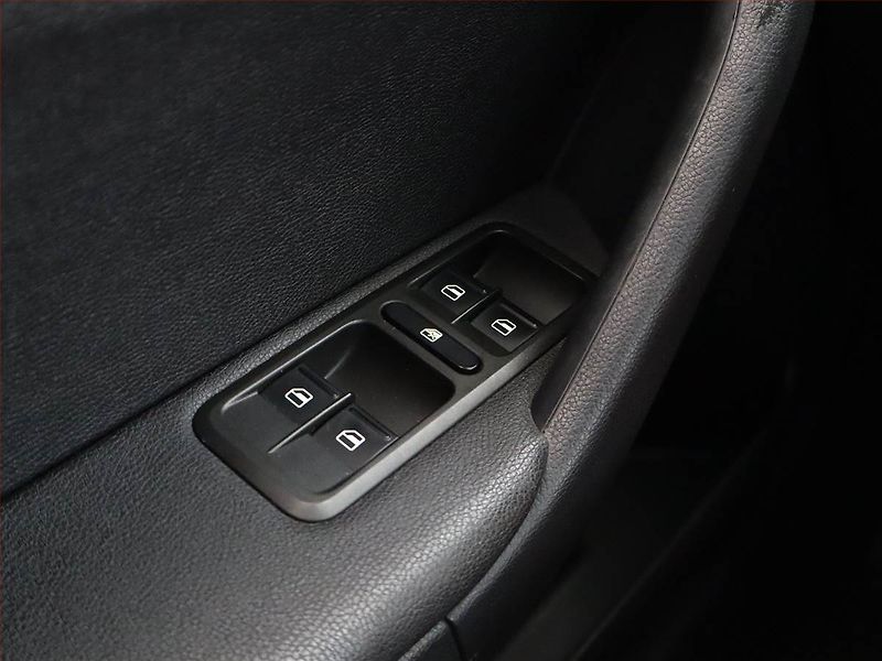 Škoda Yeti (2014) Outdoor 2.0 TDI, 4X4 - fotka 16 z 16