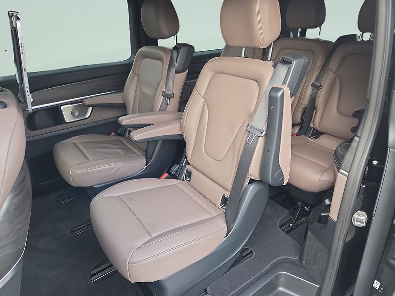 Mercedes-Benz Třídy V 300d/XL 4MATIC, EXC, Airmatic - fotka 19 z 28
