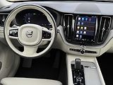 Volvo XC60 Plus B4 AWD Light paket - náhled 21