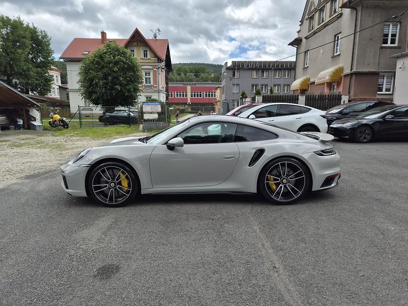 Porsche 911 TURBO S 478kw  - fotka 6 z 41