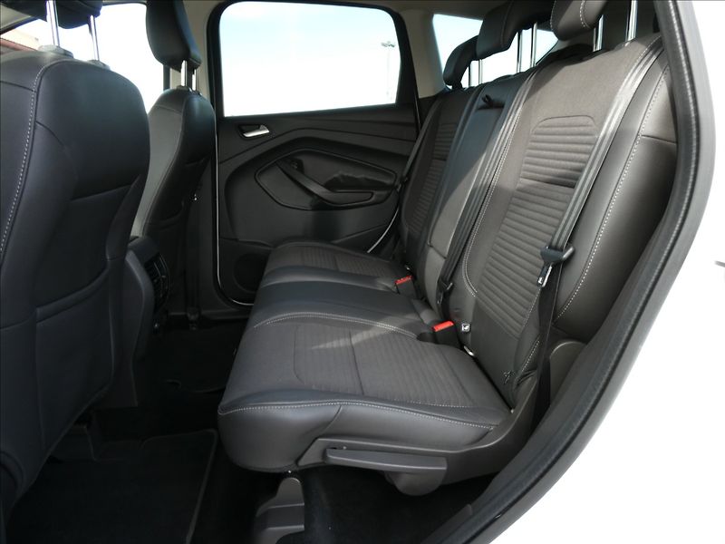 Ford Kuga 2,0 TDCi 110kW Panorama,naviga - fotka 22 z 45