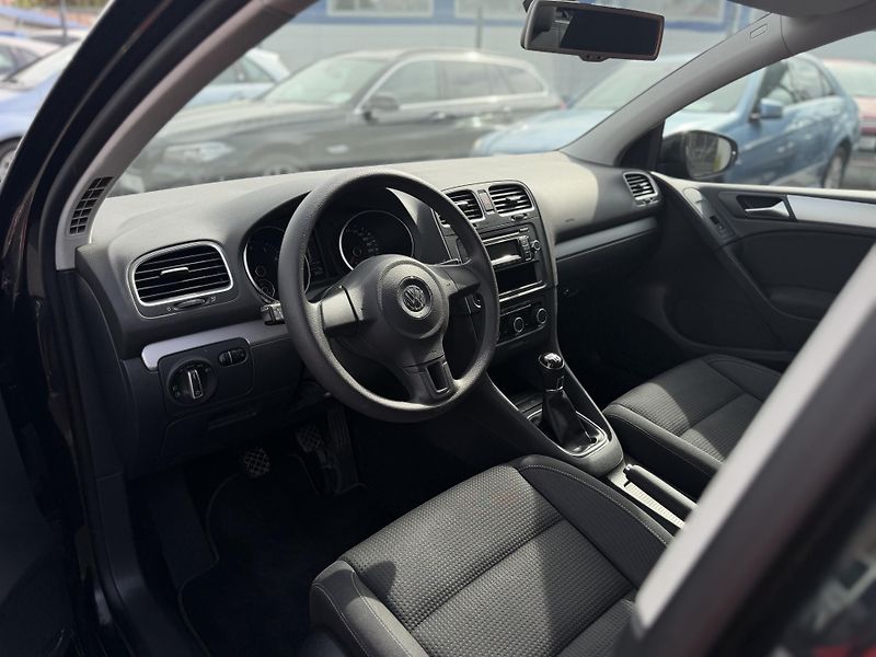 Volkswagen Golf 1.2 TSI 63kw, MOVE  - fotka 5 z 9
