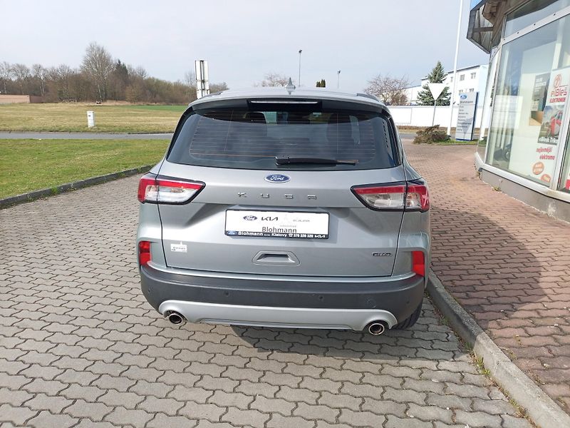 Ford Kuga (2022) 2.5 PHEV CoolConnect - fotka 2 z 13