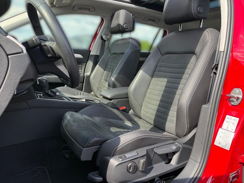 Volkswagen Passat Variant (2022) ELEGANCE 2.0TSI 140kW DSG CZ  - fotka 7 z 11