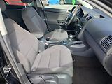 Volkswagen Golf 1.6i, GT Look, automat - náhled 25