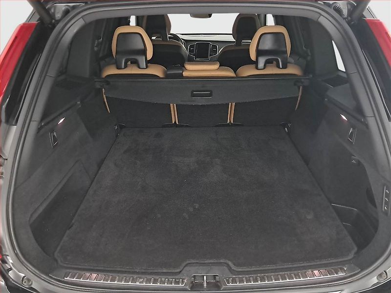 Volvo XC90 (2021) B5 AWD - fotka 14 z 26