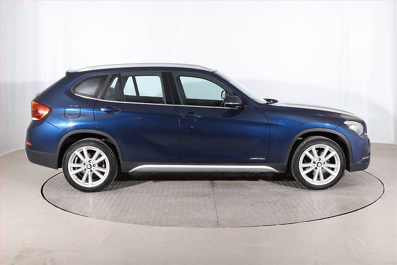 BMW X1 (2013) xDrive18d, 4X4, Automat - fotka 6 z 19