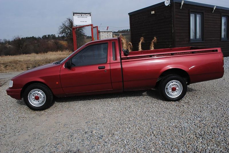 Ford Sierra 1,8 P100 - fotka 8 z 32