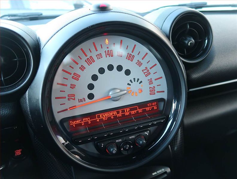Mini Countryman (2014) Cooper S ALL4, 4X4, Automat - fotka 15 z 16