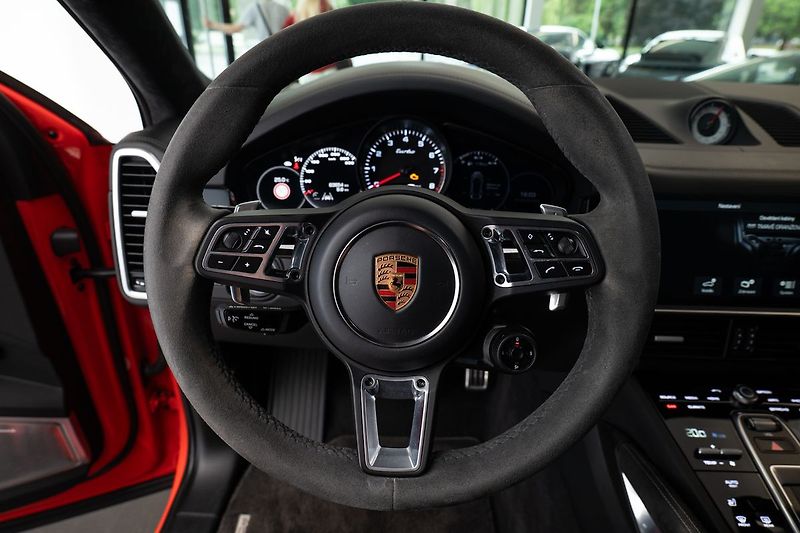 Porsche Cayenne Turbo Coupe Approved/Ceramic/B - fotka 6 z 22