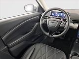 Ford Mustang Mach-E (2021) Standard Range RWD, SoH 95% - náhled 7